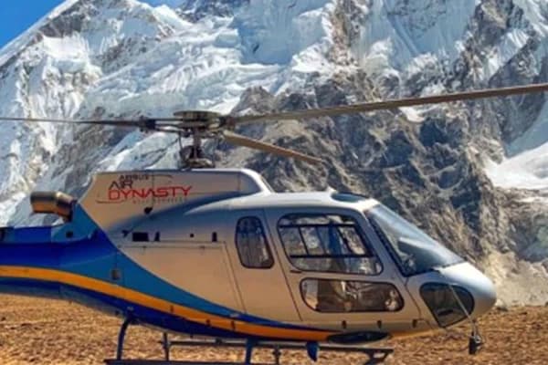 Best Time for Everest Base Camp Helicopter Tour
