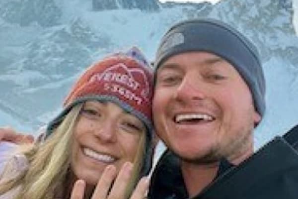 Best Time for Everest Base Camp Trek with Helicopter Return