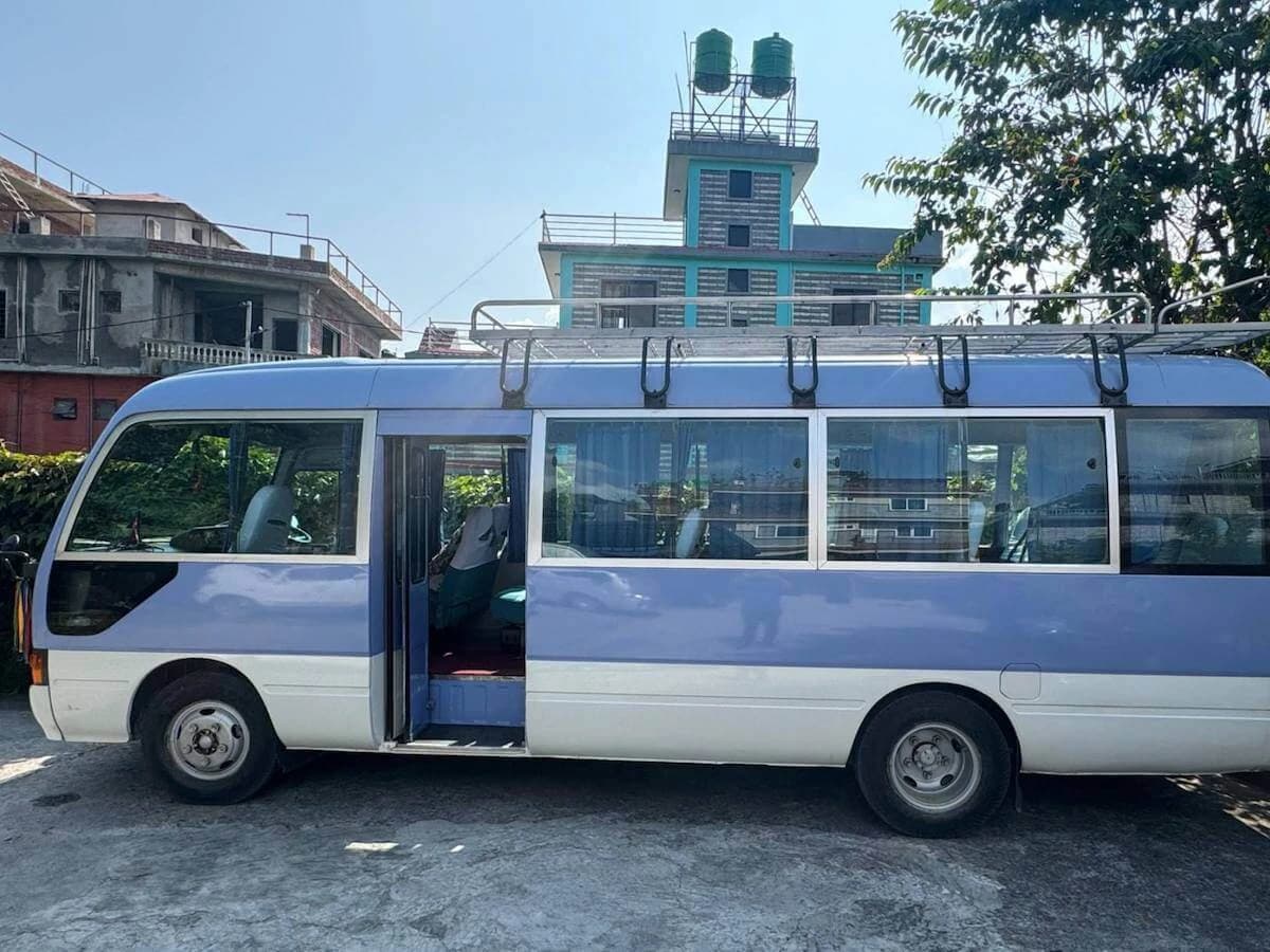 Costar Bus