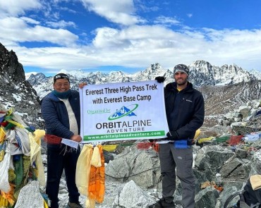 Everest Thre High Pass trek with Everest Base Camp