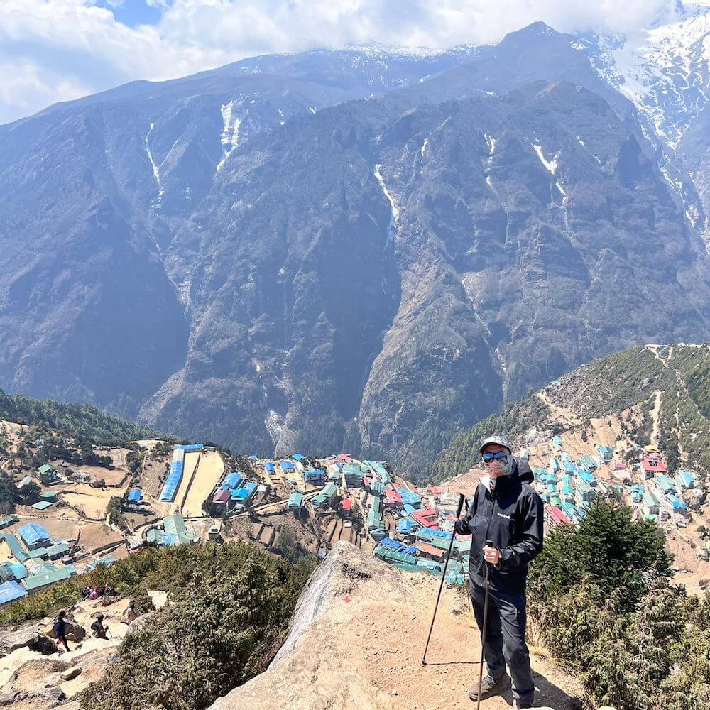 Everest Trek with helicopter return